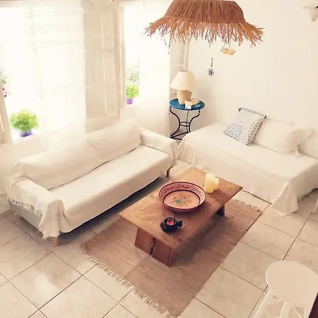 Sofadaki Traditional House Holiday home *
