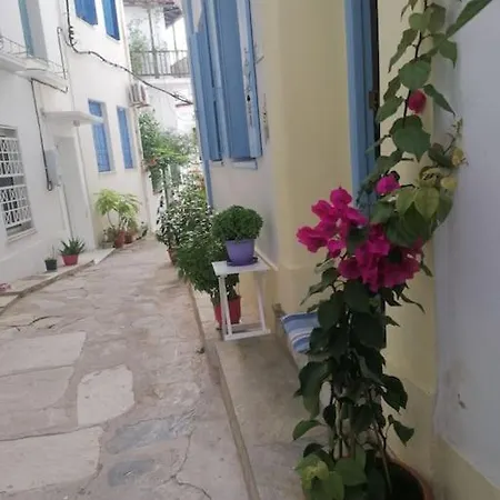 Holiday home Sofadaki Traditional House Skopelos Town